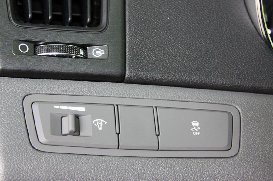  Hyundai Sonata GLS 2011 года  (фото 9 из 41)